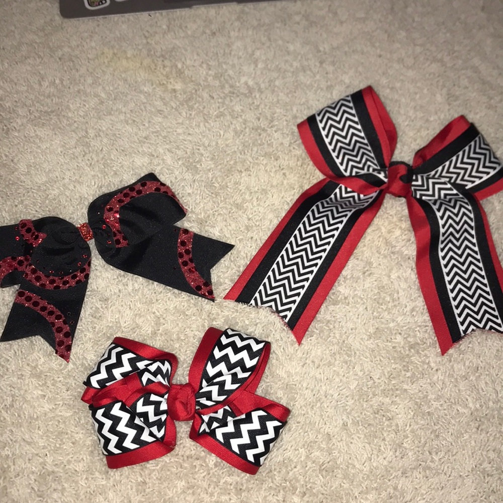 Bows.